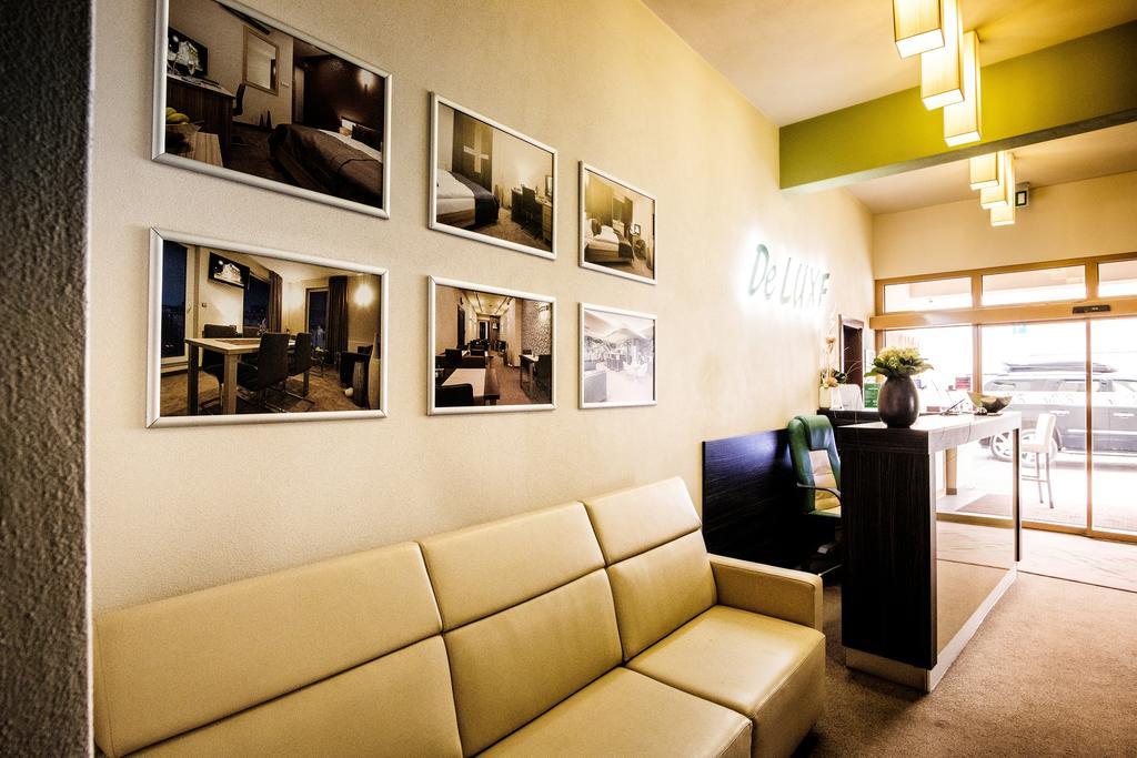 Hotel Deluxe With Free Wellness And Fitness Centrum ニトラ エクステリア 写真