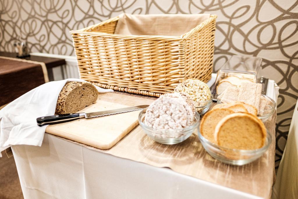 Hotel Deluxe With Free Wellness And Fitness Centrum ニトラ エクステリア 写真