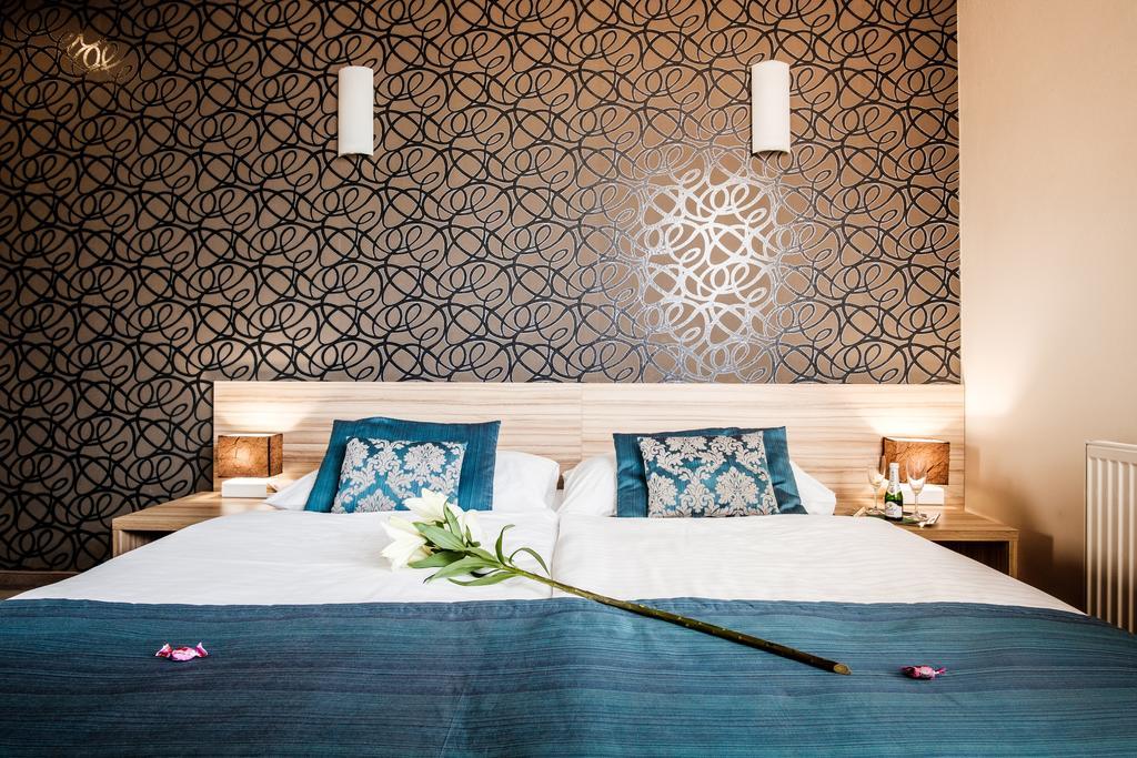 Hotel Deluxe With Free Wellness And Fitness Centrum ニトラ エクステリア 写真