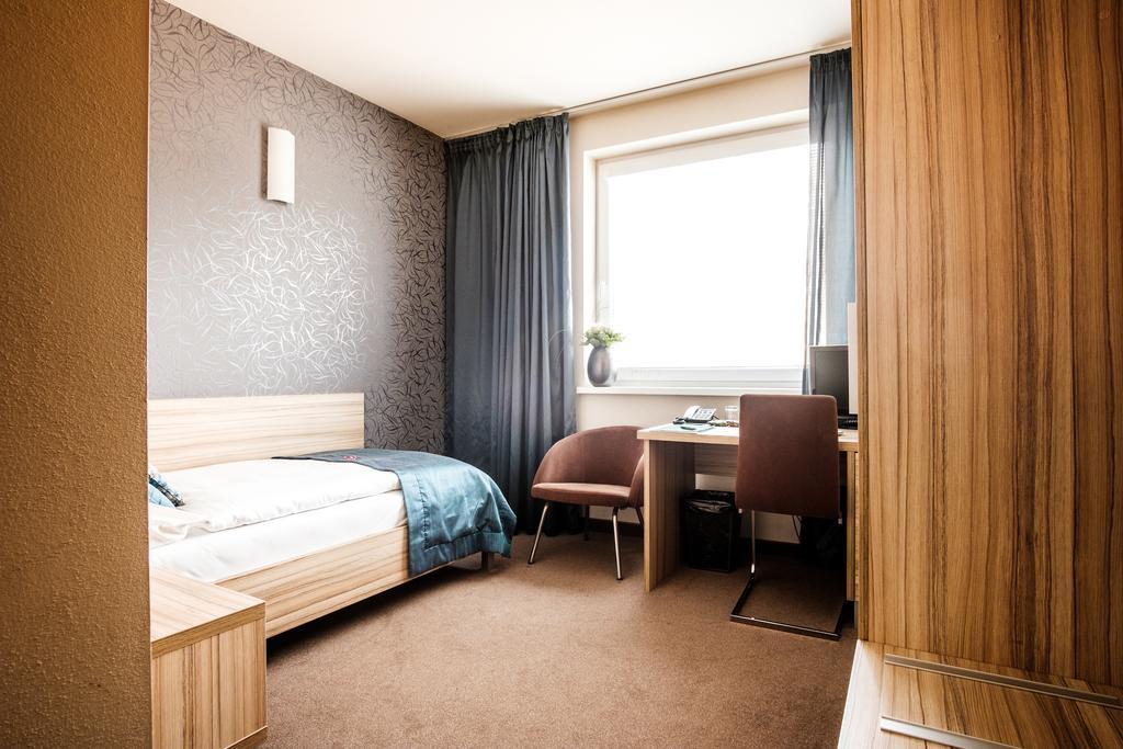 Hotel Deluxe With Free Wellness And Fitness Centrum ニトラ エクステリア 写真