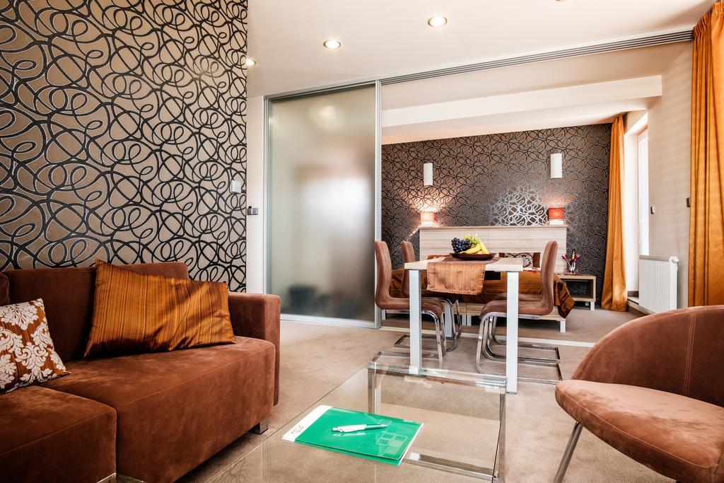 Hotel Deluxe With Free Wellness And Fitness Centrum ニトラ エクステリア 写真
