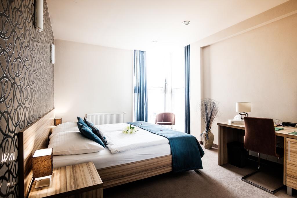 Hotel Deluxe With Free Wellness And Fitness Centrum ニトラ エクステリア 写真