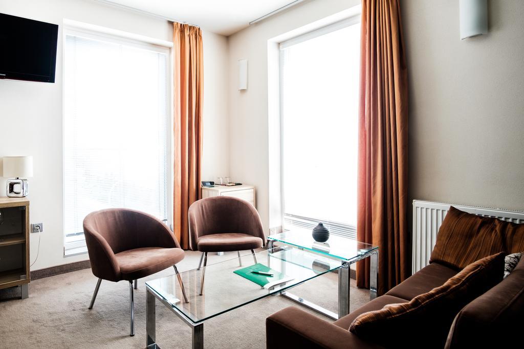 Hotel Deluxe With Free Wellness And Fitness Centrum ニトラ エクステリア 写真