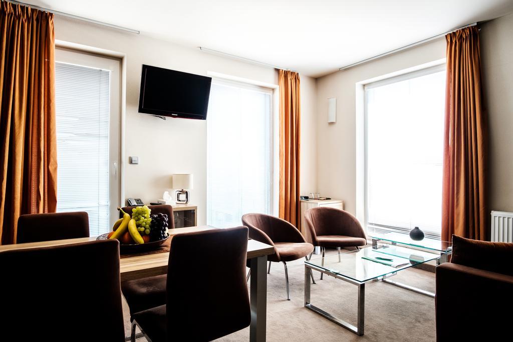 Hotel Deluxe With Free Wellness And Fitness Centrum ニトラ エクステリア 写真